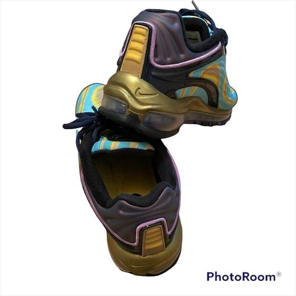 Nike Air Max Deluxe Heritage Sneakers - Picture 10 of 16